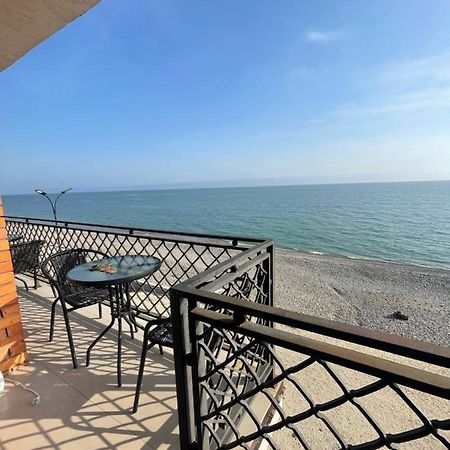 Leon Beach Hotel New Athos 外观 照片